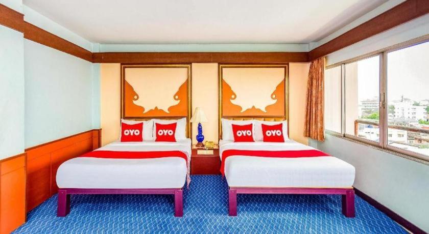 Oyo 441 Grand Thara Hotel Surat Thani Exterior foto