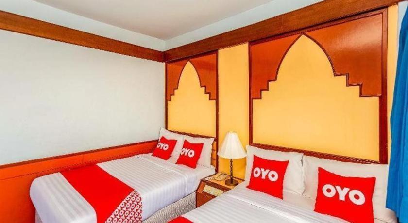 Oyo 441 Grand Thara Hotel Surat Thani Exterior foto